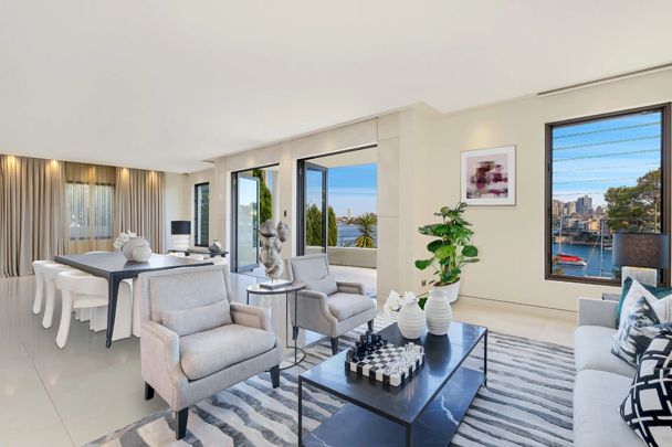 Prestigious waterfront duplex ready to move into - Photo 1