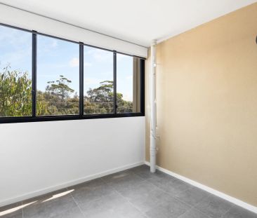 Beachside Living Made Easy – 2 Bed, 2 Bath, Fully Furnished - Photo 5