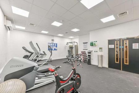 Discovery Tower, Canning Town, E16 - Photo 3