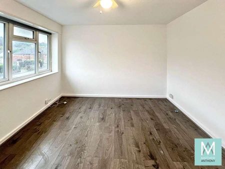 Findon Road, Worthing, BN14 - Photo 2