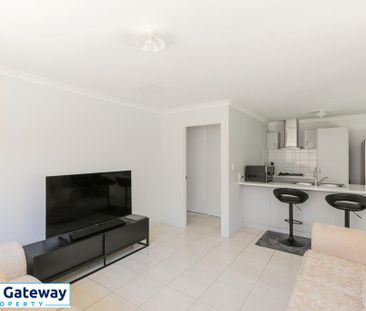 8/25 Peppermint Gardens, AUBIN GROVE WA 6164 - Photo 5