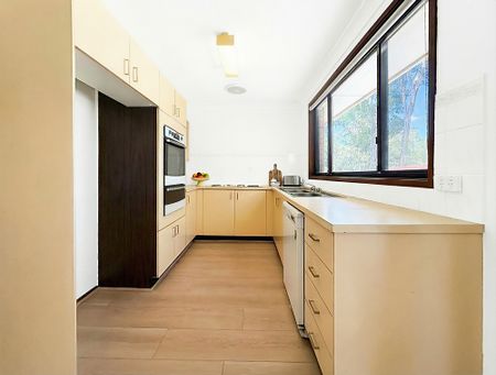 30 Delaunay Street, Ingleburn NSW 2565 - House For Rent | Domain - Photo 3