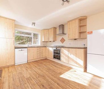 Brook Close, Wokingham, RG41 - Photo 1