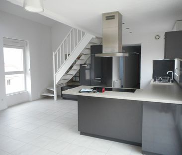 Location Appartement 4 pièces 93m² - Photo 3