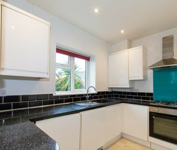 2 Bed House on Coombe Avenue - Photo 5