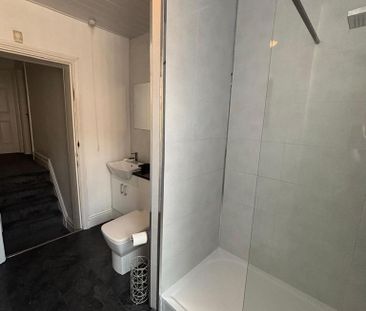 4 bedroom house of multiple occupation to rent - Photo 5