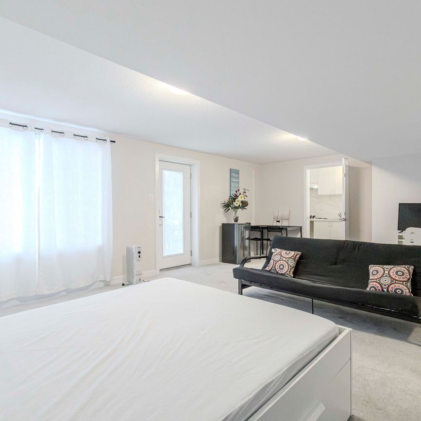 For Lease - 276 Appalachian Circle, Barrhaven, Ontario - Photo 1