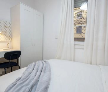 Room in a shared 6-bedroom apartment for rent in Goya, professionals and students only. - Photo 6