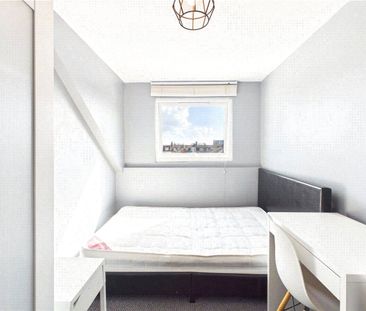 Room 7 - Photo 1
