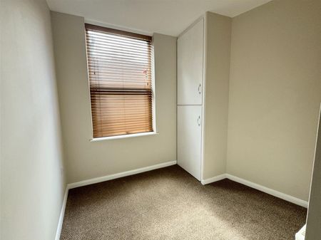 New Queen Street, Scarborough - Photo 2