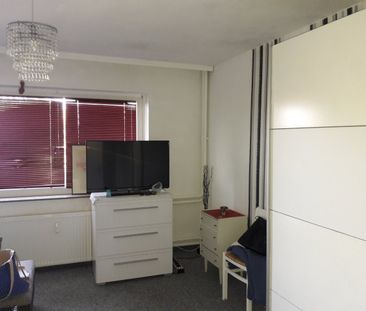 Wohnen über den Dächern von Lübeck. 1 Zi.-Whg. ca. 35qm, Ziegelstr.... - Photo 1