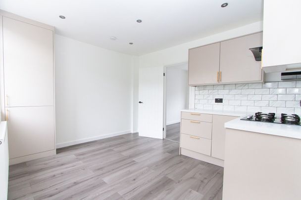 3 Bed Terraced House, Hockett Street, CV3 - Photo 1