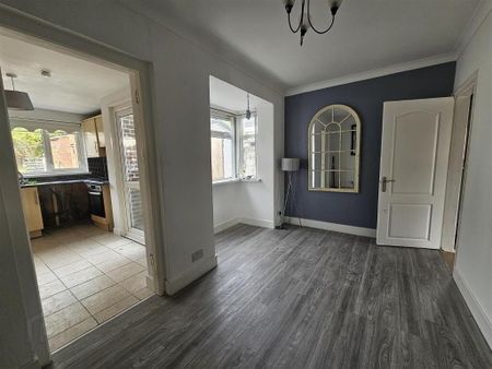 60 Joanmount Gardens, Belfast, BT14 6NY - Photo 3