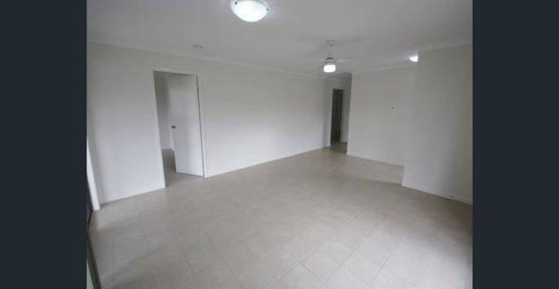 You can't go past inspecting this magnificent family home - Photo 1