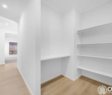 “Brand New 4 Bedroom Family Home For Lease!” - Photo 2