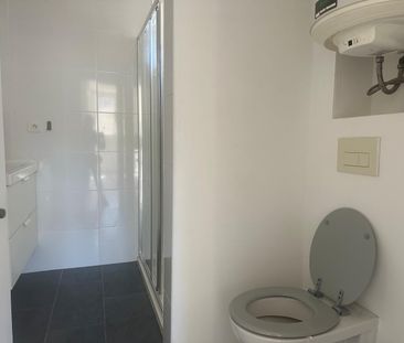 Location appartement Marseille 8ème (13008) - Photo 2