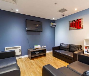 Silver Non-Ensuite Room - Photo 3