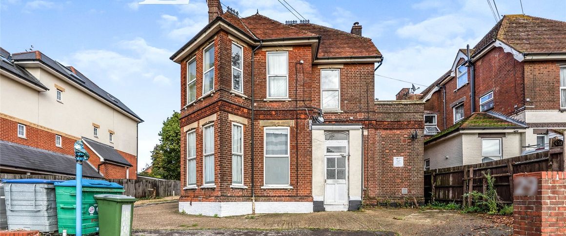 apartment to rent Cobden Avenue, Southampton, Hampshire, SO18 - Photo 1