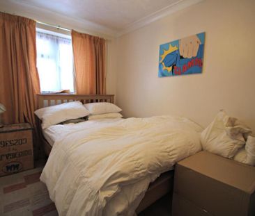 2 bedroom detached bungalow to rent - Photo 4