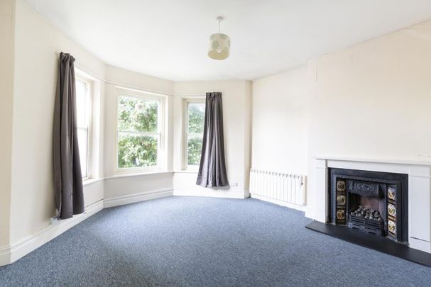 1 Bed Flat - Photo 1