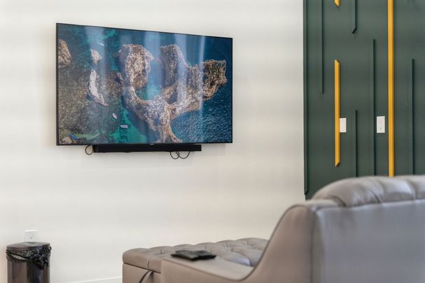 For Lease - 3900 Confederation Parkway Unit# 6004, Mississauga, Ontario - Photo 1