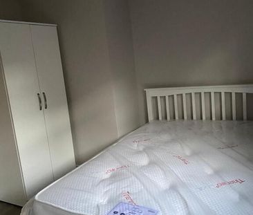 29 Wellington Park, Belfast, BT9 6DL - Photo 6