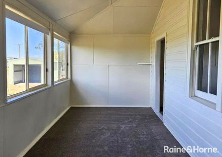 Modern Country Living in Pyree - Photo 2