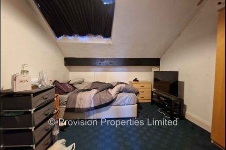 1 Bedroom Flats in Leeds - Photo 2