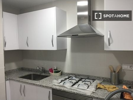 valencia, Valencian Community 46022 - Photo 4