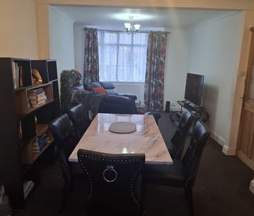 3 Bed Terraced House, Anchorway Road, CV3 - Photo 1