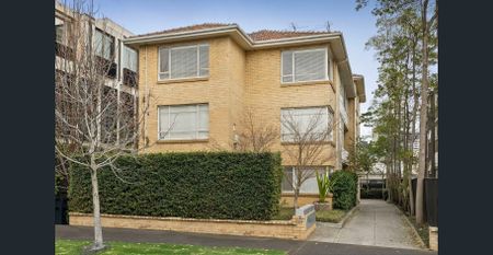 Top blonde in town - Photo 3