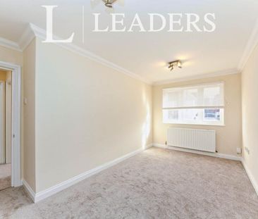 2 bedroom apartment to rent Craignish Avenue, Norbury, SW16 - Photo 1