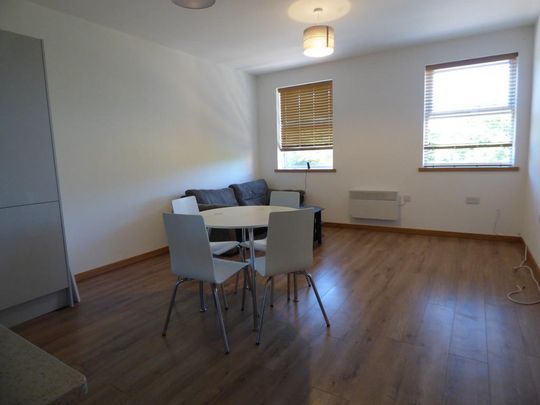 2 bedroom apartment to rent - Photo 1