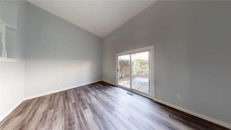 For Lease - 51 Paulander Drive Unit# 43, Kitchener, Ontario - Photo 2