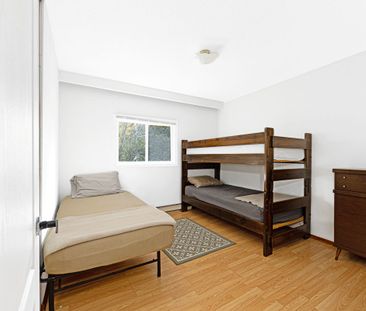 For Lease - 8 58th Street, Wasaga Beach, Ontario - Photo 6