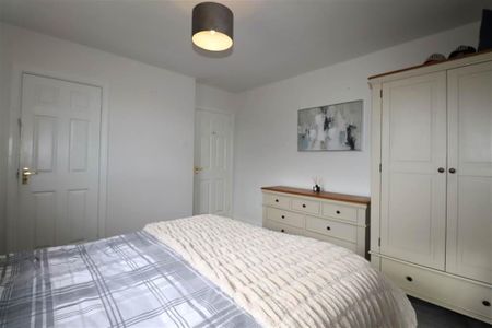 1 Rose Meadows, Lisburn, BT28 2FB - Photo 5