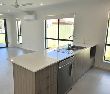 22 Kashmir Circuit, Greenbank QLD 4124 - House For Rent | Domain - Photo 6