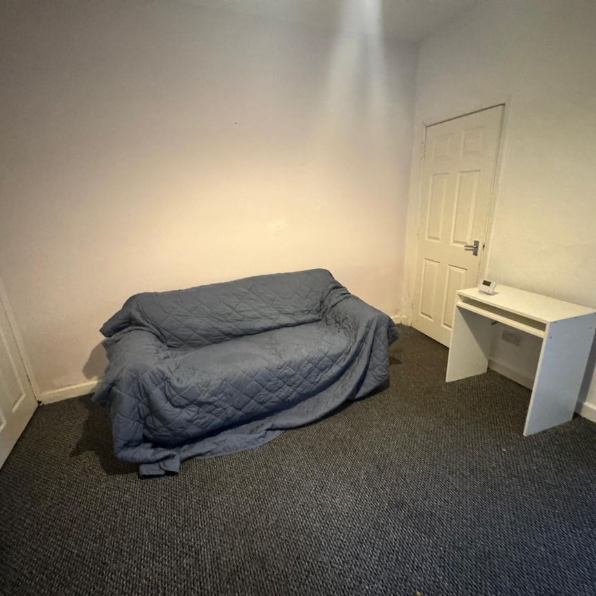 9 Austin Street, Wolverhampton, West Midlands, WV6 0NP - Photo 1