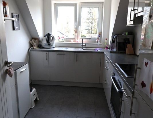 Blick über Felder & Wiesen 3-Zimmer-Dachgeschoss-Wohnung über 2 Ebenen mit Balkon - Photo 1
