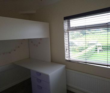 3 bedroom townhouse to rent - Photo 3