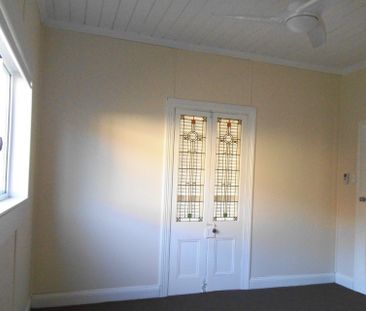 Right in the Heart of Camden - Water Usage Included - Photo 4