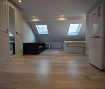 1 Bed Flat, Caulfield Road, E6 - Photo 3