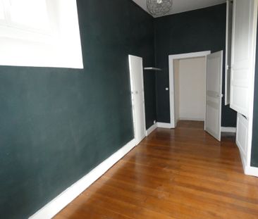 Location Appartement 3 pièces 117m² JOIGNY 89300 - Photo 5