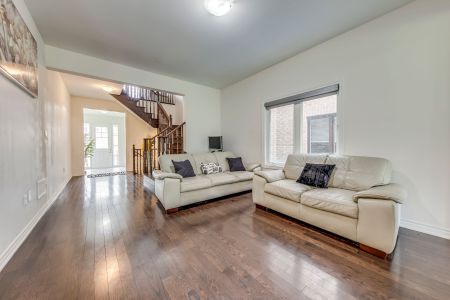 For Lease - 286 Danny Wheeler Boulevard, Georgina, Ontario - Photo 3