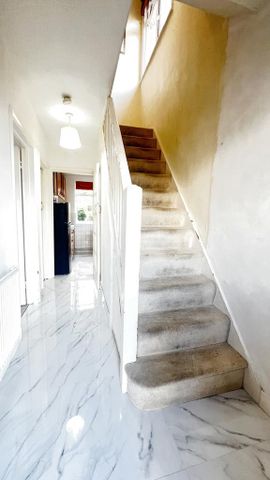 3 bedroom semi-detached house to rent - Photo 4