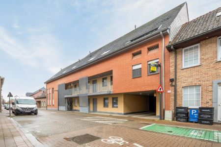 Instapklaar 1-slaapkamer appartement met private autostaanplaats - Photo 2