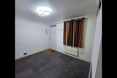 2 Bed Terraced House, Alpine Street, RG1 - Photo 3
