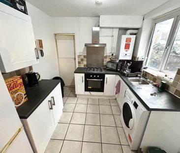 Room in a Shared House, Elford Grove, LS8 - Photo 3