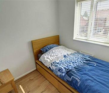 3 bedroom detached house to rent - Photo 4