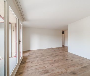 Renovierte 4.5-Zimmer-Wohnung in Zuchwil mit Balkon - Photo 3